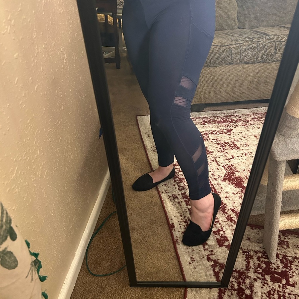 Shosho Navy Blue Workout Leggings with Deep Side Pockets